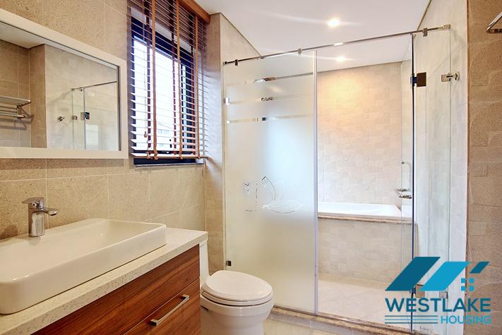 Căn Hộ Dịch Vụ 2 Phòng Ngủ Rông Đẹp, View Hồ Cho Thuê Trên Phố Tô Ngoc Vân Tây Hô, Hà Nội