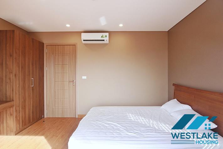Căn Hộ Dịch Vụ 2 Phòng Ngủ Rông Đẹp, View Hồ Cho Thuê Trên Phố Tô Ngoc Vân Tây Hô, Hà Nội