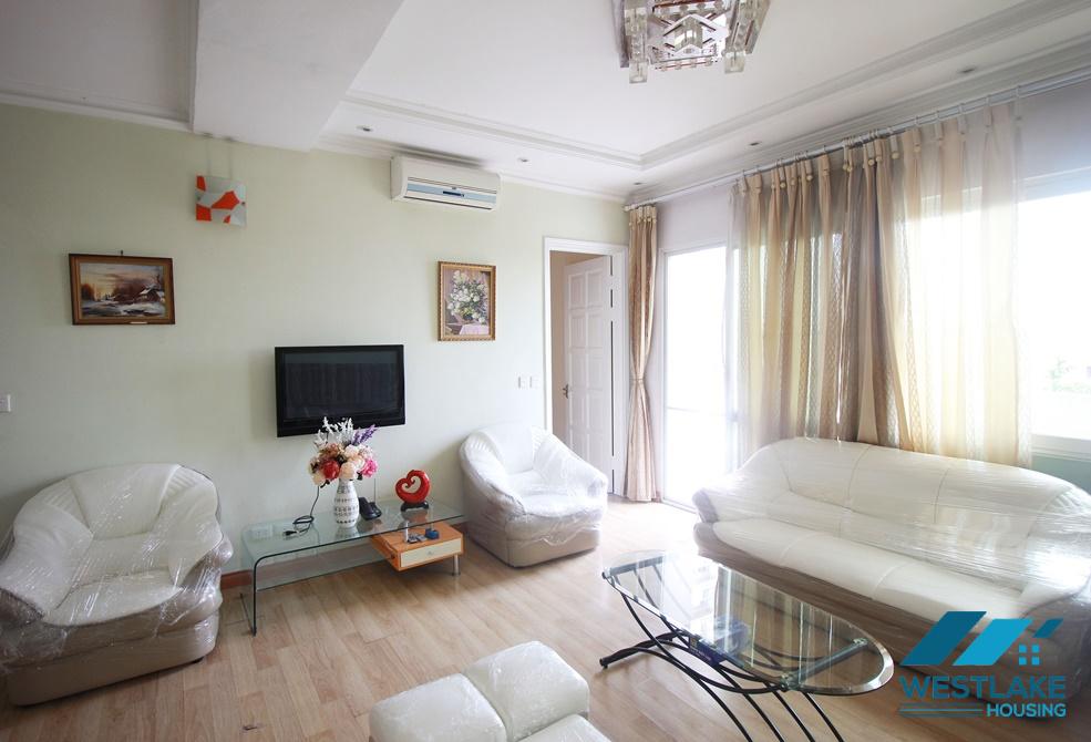 Căn hộ có tầm nhìn tuyệt đẹp cho thuê tại Ciputra, Tây Hồ, Hà Nội