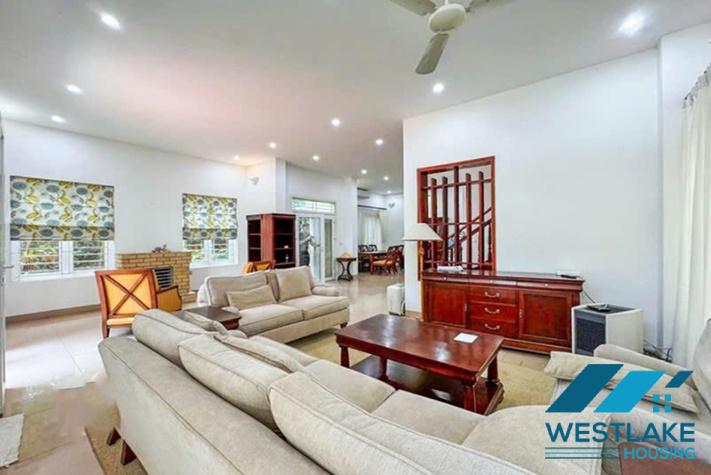 Cho Thuê Biệt thự 5 Phòng Ngủ Đẹp View Hồ, Sân Vườn Rộng Thoáng Mát Tại Tây Hồ, Hà Nội