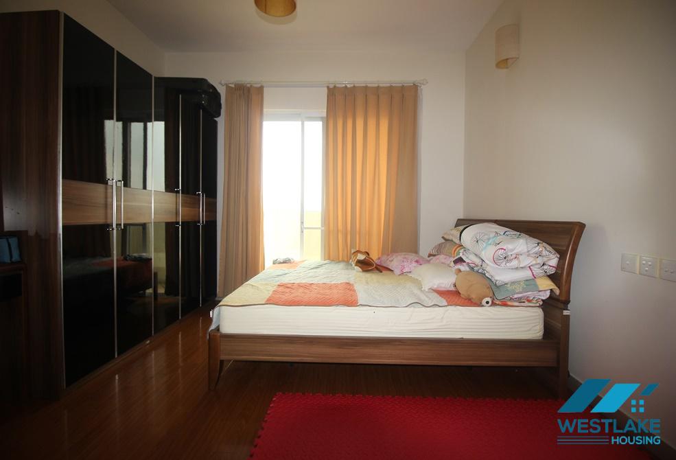 Căn hộ 4 phòng ngủ với tầm nhìn tuyệt đẹp ra thành phố tại Ciputra, Tây Hồ