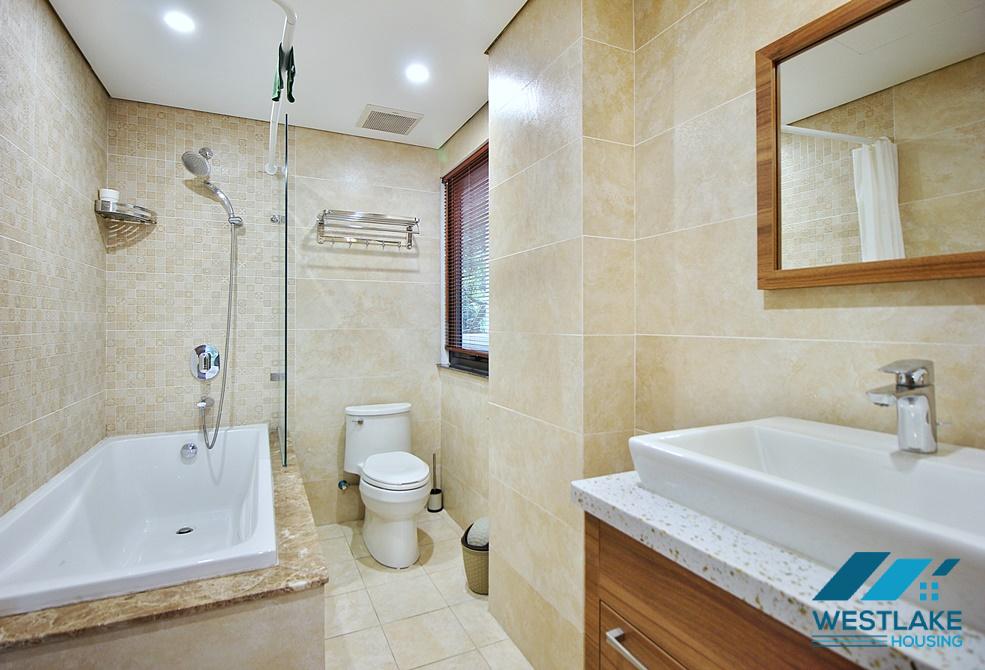Tòa Nhà Căn Hộ Dịch Vụ 2 Phòng Ngủ Trên Phố Tô Ngoc Vân,Tây Hô Cho Thuê