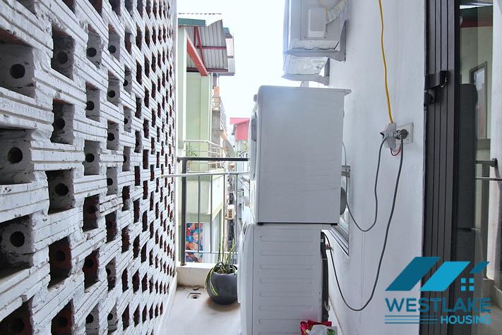 Căn Hộ Dịch Vụ 2 Phòng Ngủ Cho Thuê Tại Phố Xuân Diêu, Tây Hồ, Hà Nội