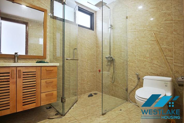 Căn Hộ Dịch Vụ 2 Phòng Ngủ Cho Thuê Tại Phố Xuân Diêu, Tây Hồ, Hà Nội