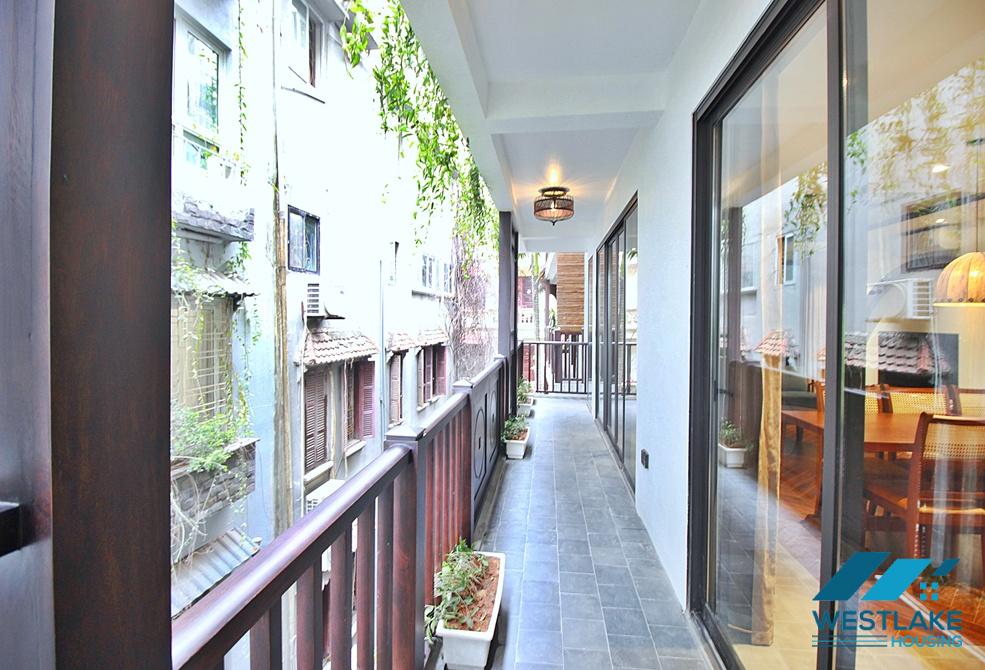 Good quality 03 bedrooms apartment for rent in Tay Ho, Ha Noi