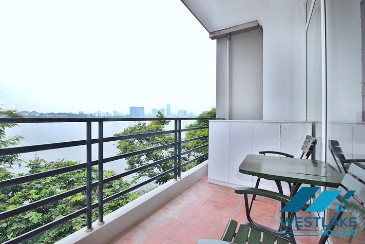 Lakeside serviced apartment for rent on Vu Mien street, Tay Ho, Ha Noi