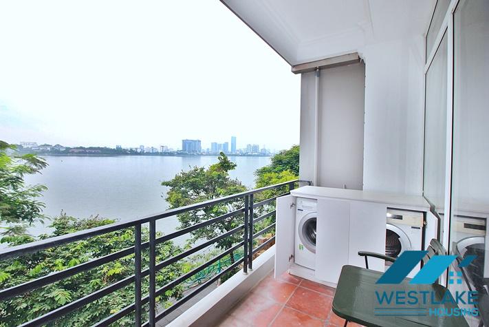Lakeside serviced apartment for rent on Vu Mien street, Tay Ho, Ha Noi