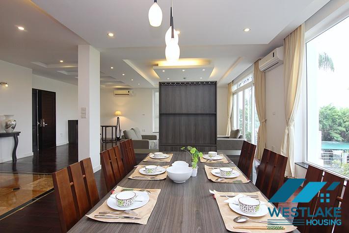 Căn Hộ Dịch Vụ 4 Phòng Ngủ Rộng Đẹp, View Hồ Thoáng Mát Cho Thuê Tại Phố Quảng khánh.Tây Hồ