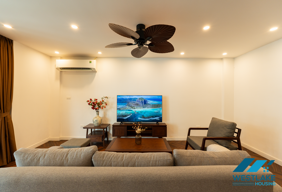Brand new 03 bedrooms apartment with lake view for rent in Tay Ho, Ha Noi