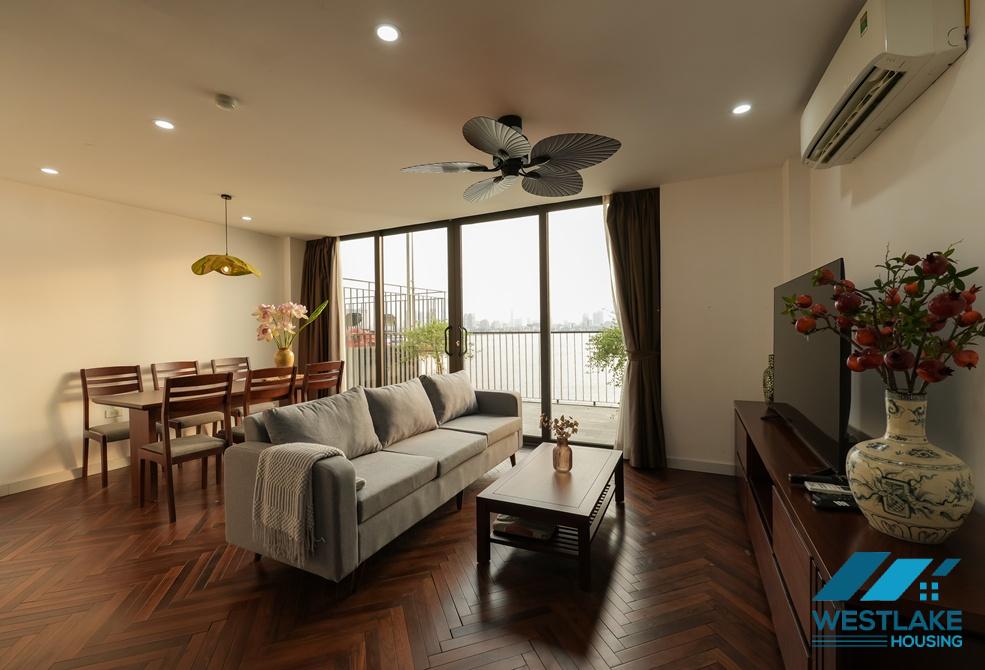 Amazing lake view 02 bedrooms apartment for rent in Tay Ho, Ha Noi