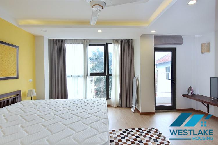Căn Hộ 4 Phòng Ngủ Rộng, Đẹp Thoáng Sáng Cho Thuê Tại Tô Ngọc Vân Tây Hồ, Hà Nội