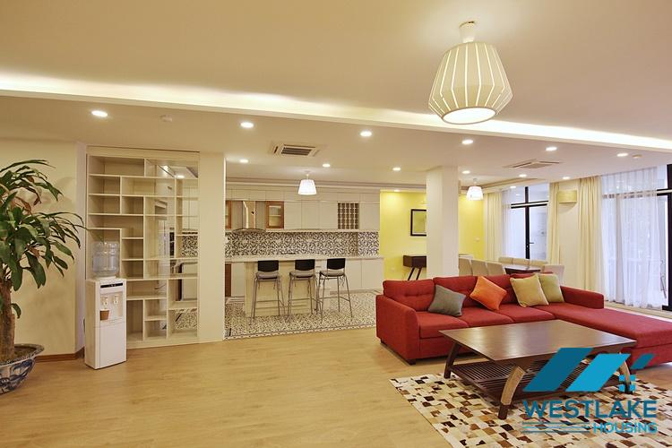 Căn Hộ 4 Phòng Ngủ Rộng, Đẹp Thoáng Sáng Cho Thuê Tại Tô Ngọc Vân Tây Hồ, Hà Nội