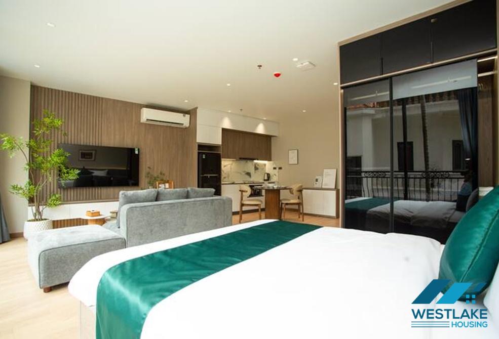 A brand new and bright studio for rent in To Ngoc Van, Tay Ho