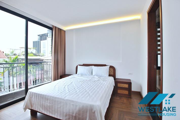 A bright 02 bedrooms apartment with large balcony in Tay Ho, Ha Noi for rent