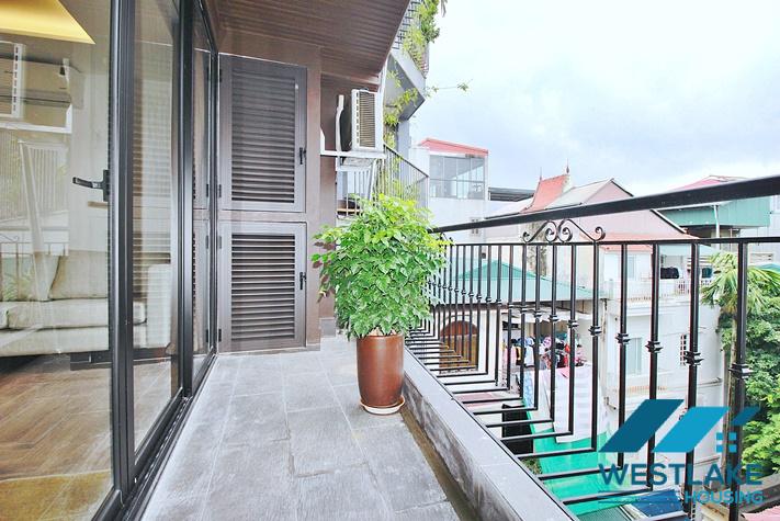 A bright 02 bedrooms apartment with large balcony in Tay Ho, Ha Noi for rent