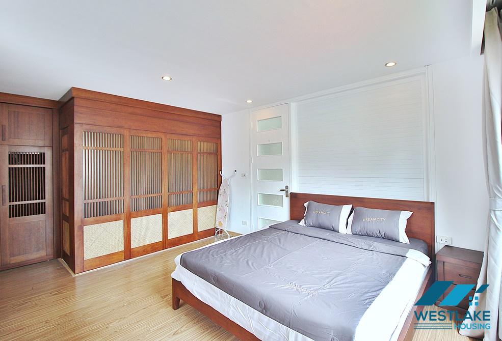 A brightly and affordable 2 bedroom apartment for rent in Tay Ho, Ha Noi