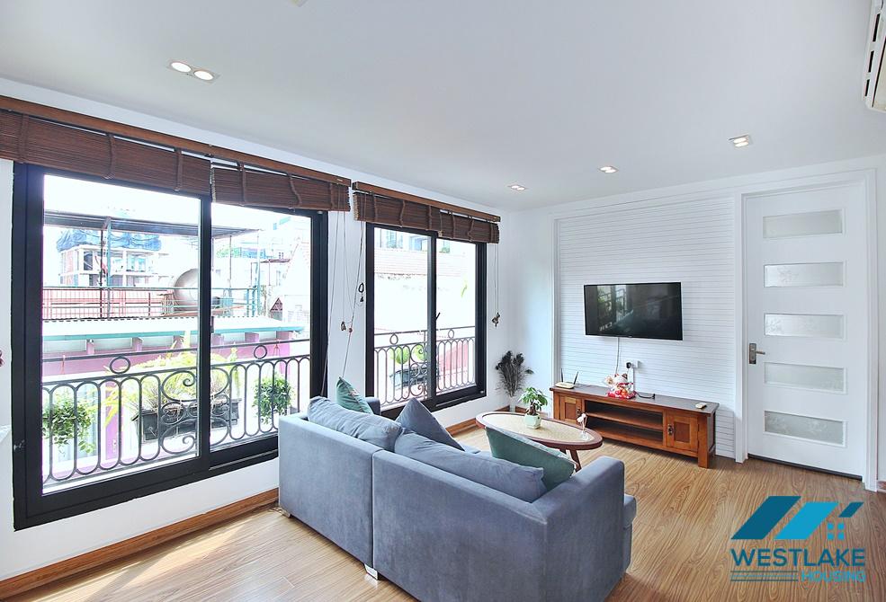 A brightly and affordable 2 bedroom apartment for rent in Tay Ho, Ha Noi
