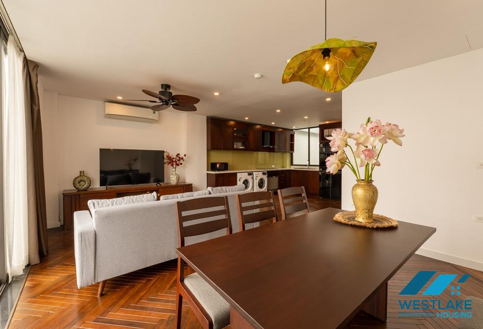 Cho Thuê Căn Hộ 2 Phòng Ngủ Ban Công Rộng, View Hồ Tuyệt Đẹp Tại Tây Hồ, Hà Nội