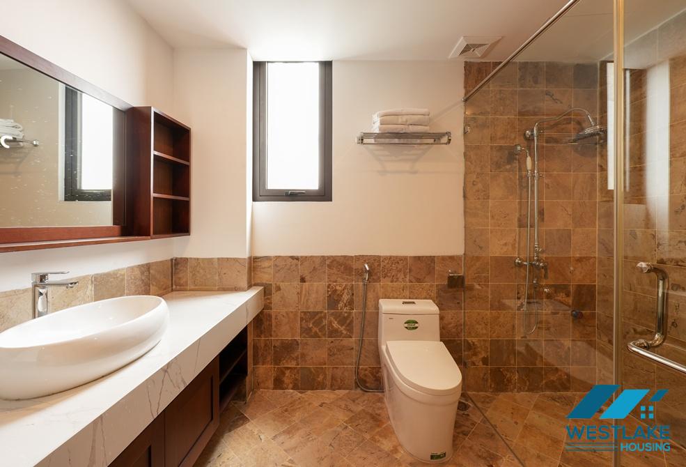 Cho Thuê Căn Hộ 2 Phòng Ngủ Ban Công Rộng, View Hồ Tuyệt Đẹp Tại Tây Hồ, Hà Nội