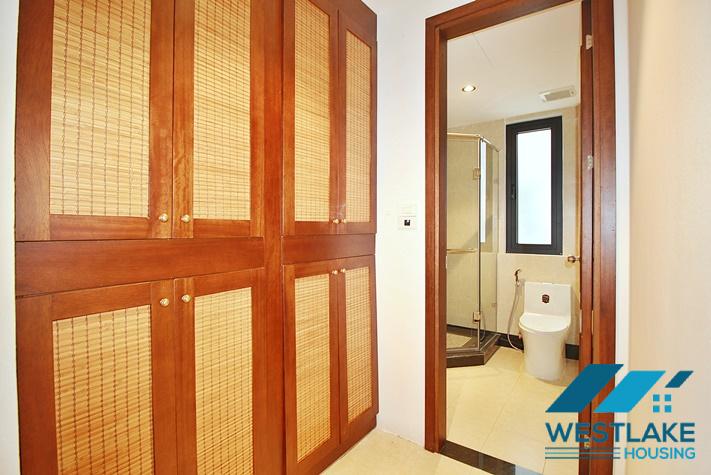 Brand new 02 bedrooms apartment for rent with large balcony in Tay Ho, Ha Noi