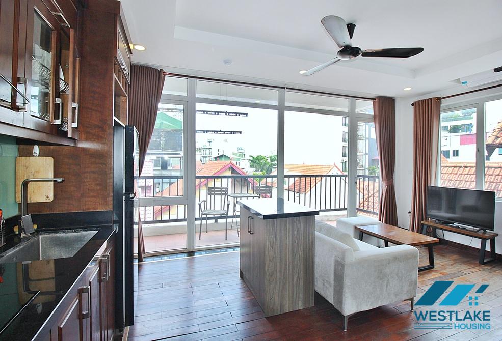 Bright 01 bedroom apartment have balcony for rent in Tay Ho, Ha Noi