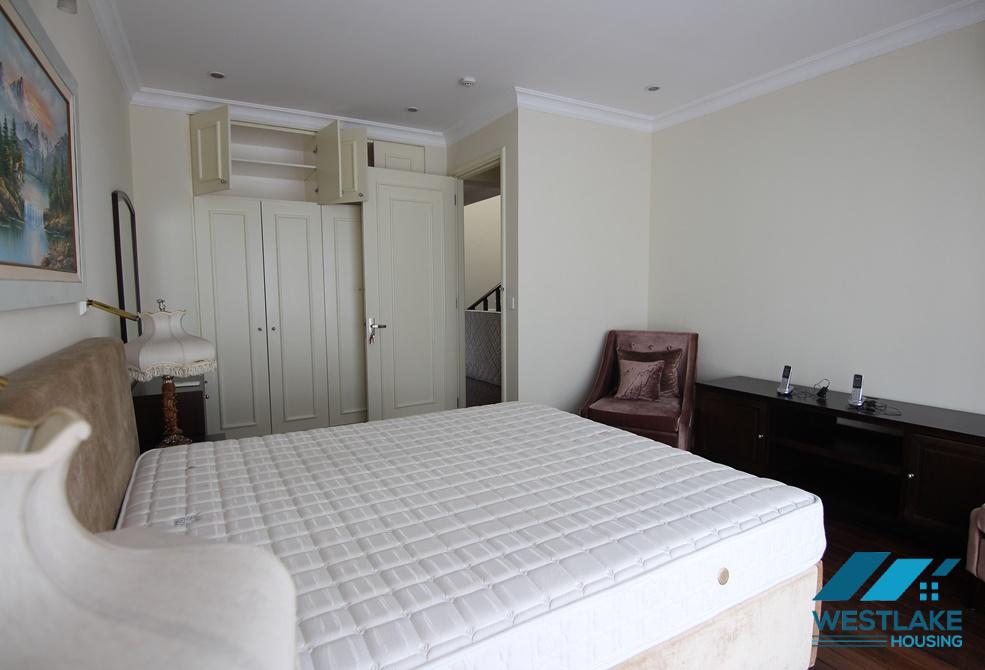 A nice and beautiful 4 bedroom house for rent in Tay Ho, Ha Noi