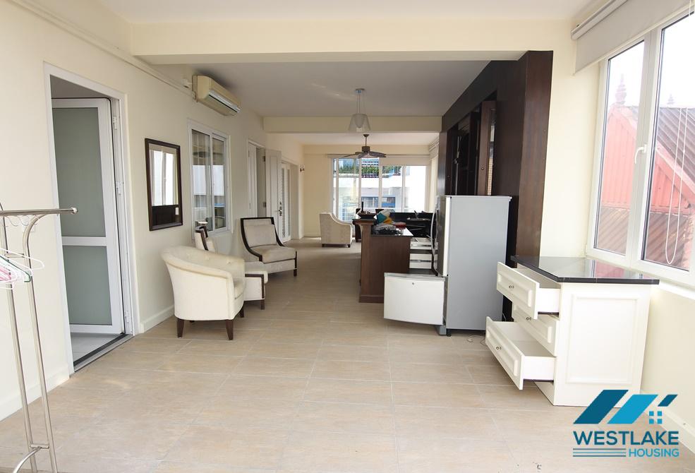 A nice and beautiful 4 bedroom house for rent in Tay Ho, Ha Noi