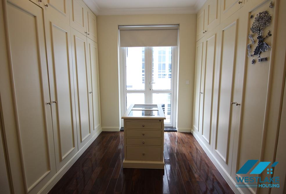 A nice and beautiful 4 bedroom house for rent in Tay Ho, Ha Noi