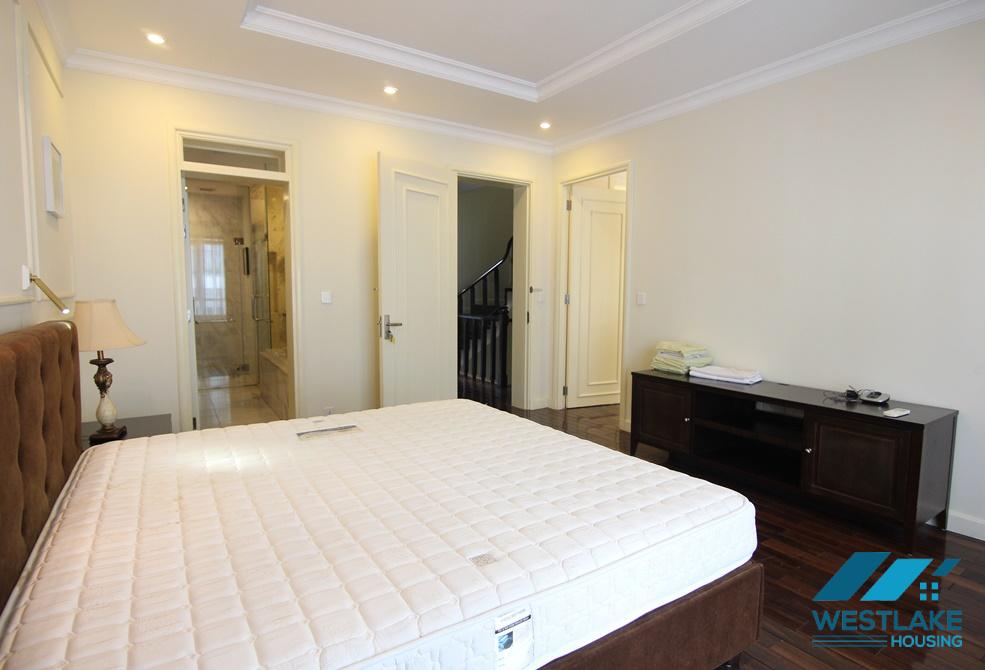 A nice and beautiful 4 bedroom house for rent in Tay Ho, Ha Noi