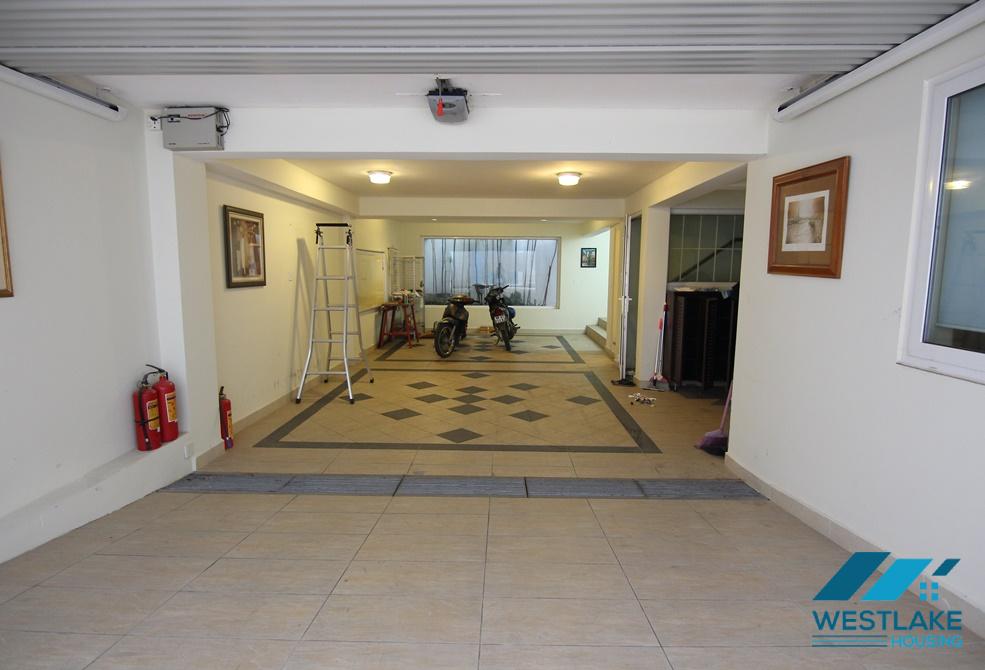 A nice and beautiful 4 bedroom house for rent in Tay Ho, Ha Noi