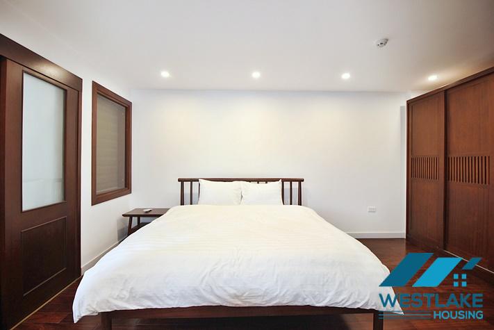 Cho Thuê Căn Hộ 3 Phòng Ngủ Rộng Thoáng, View Hô Tại Phố Vũ Miên Tây Hồ, Hà Nội