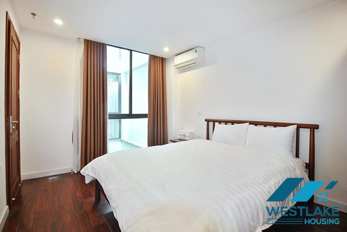 Cho Thuê Căn Hộ 3 Phòng Ngủ Rộng Thoáng, View Hô Tại Phố Vũ Miên Tây Hồ, Hà Nội