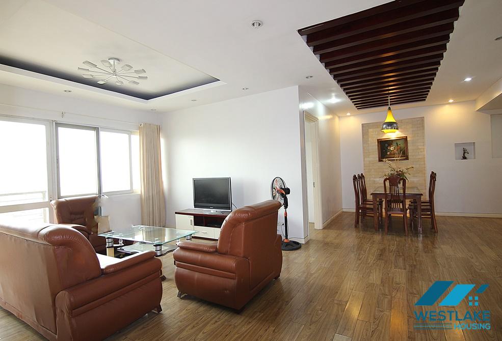 Cho thuê căn hộ đầy đủ nội thất tại tòa nhà E, khu Ciputra