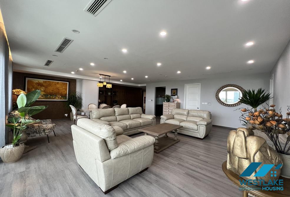 Căn Hộ Đẹp, Đầy Đủ Nội Thất Cho Thuê Tại Tòa E – Ciputra, Tây Hồ
