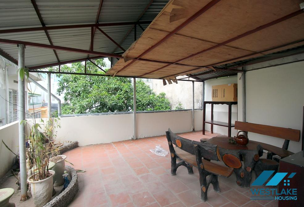 A good house with 2 bedrooms for rent in Xuan Dieu, Tay Ho