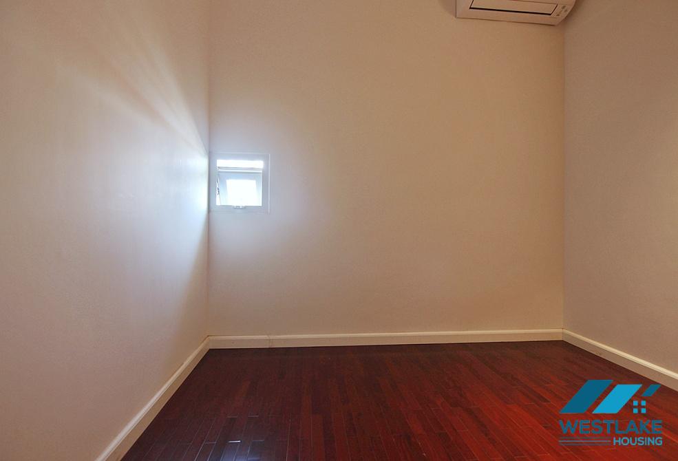 Good quality and clean 03 bedrooms apartment for rent in Tay Ho, Ha Noi