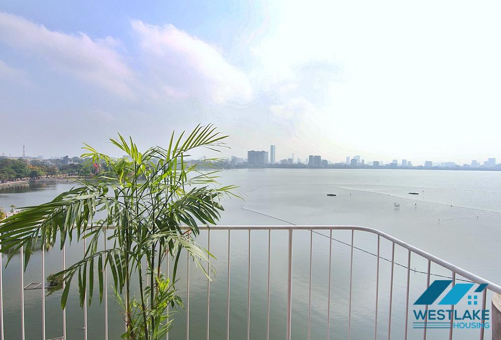 Good quality and clean 03 bedrooms apartment for rent in Tay Ho, Ha Noi