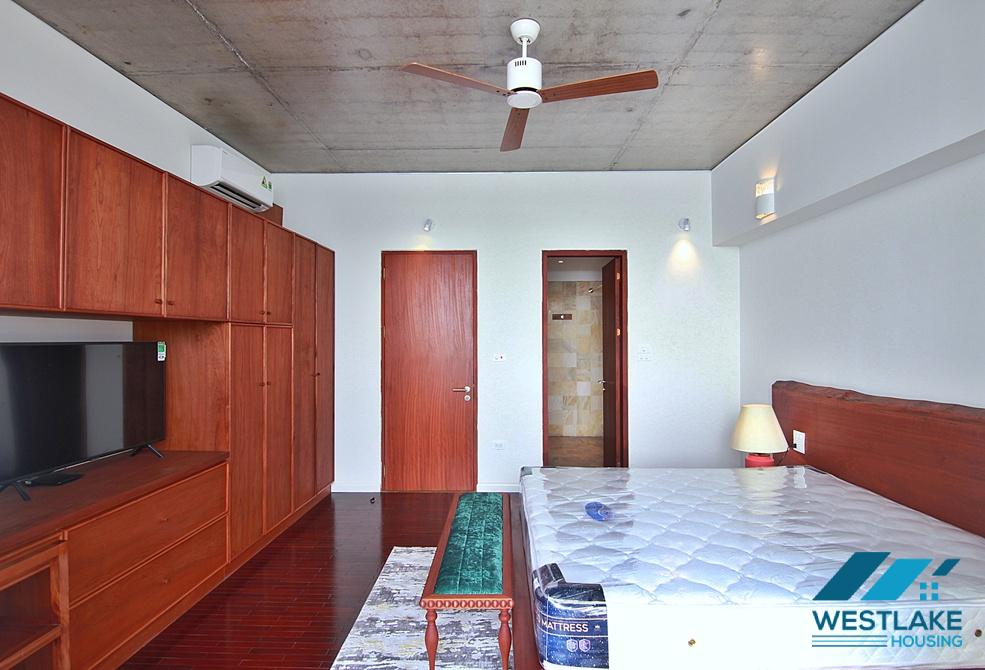 Good quality and clean 03 bedrooms apartment for rent in Tay Ho, Ha Noi