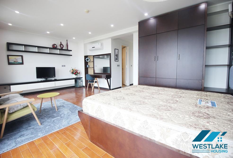 Classic apartment rental in Ciputra L Tower, Tay Ho ward, Ha Noi