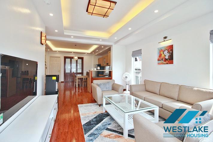 Cho Thuê Căn Hộ 2 Phòng Ngủ Rộng Đẹp, Thoáng Sáng Tại Tây Hồ, Hà Nội