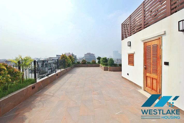 Cho Thuê Căn Hộ 02 Phòng Ngủ Rộng, Thoáng Sáng Tại Phố Trịnh Công Sơn Tây Hồ, Hà Nội