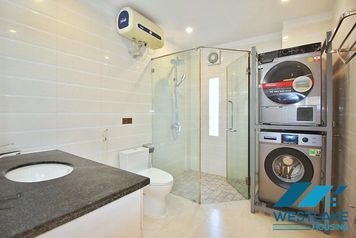 Cho Thuê Căn Hộ 02 Phòng Ngủ Rộng, Thoáng Sáng Tại Phố Trịnh Công Sơn Tây Hồ, Hà Nội
