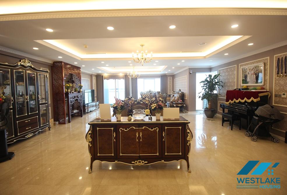 Nice apartment for rent in ciputra with luxurious furniture and modern equipment, Tay Ho, Ha Noi