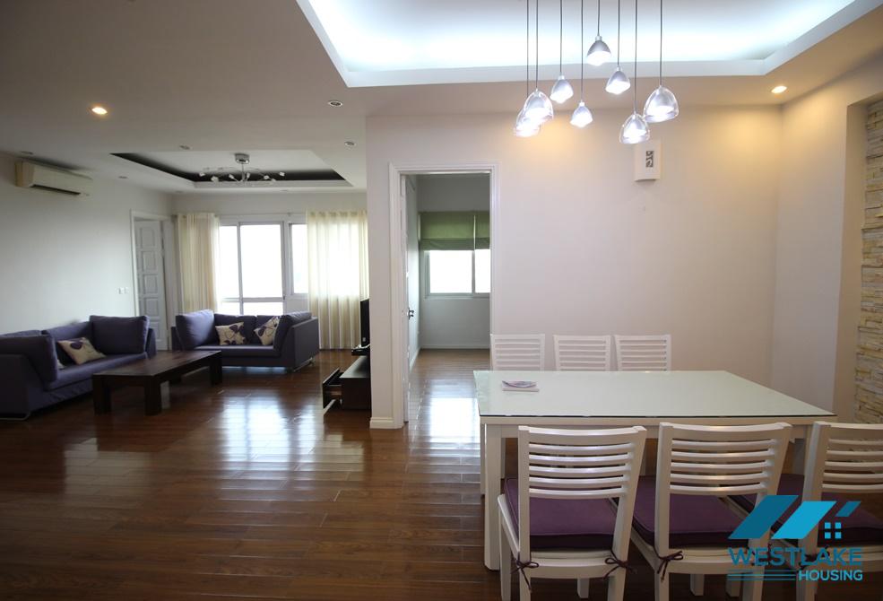 Căn hộ 4 phòng ngủ cao cấp cho thuê tại tòa E, Ciputra International, Hà Nội