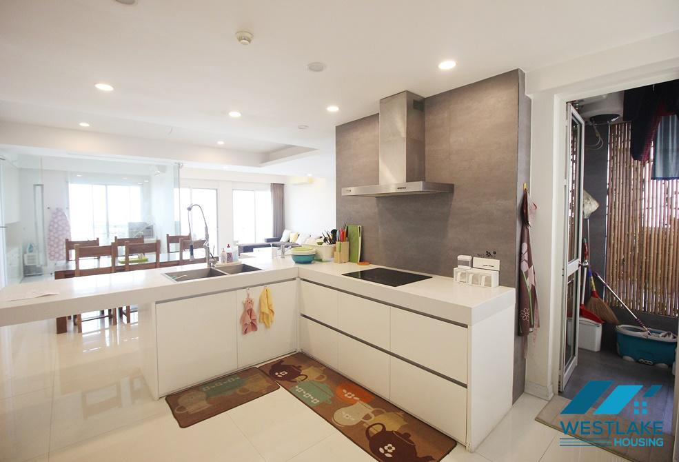 Cho thuê căn hộ 3 phòng ngủ đầy đủ nội thất tại Ciputra, Tây Hồ, Hà Nội