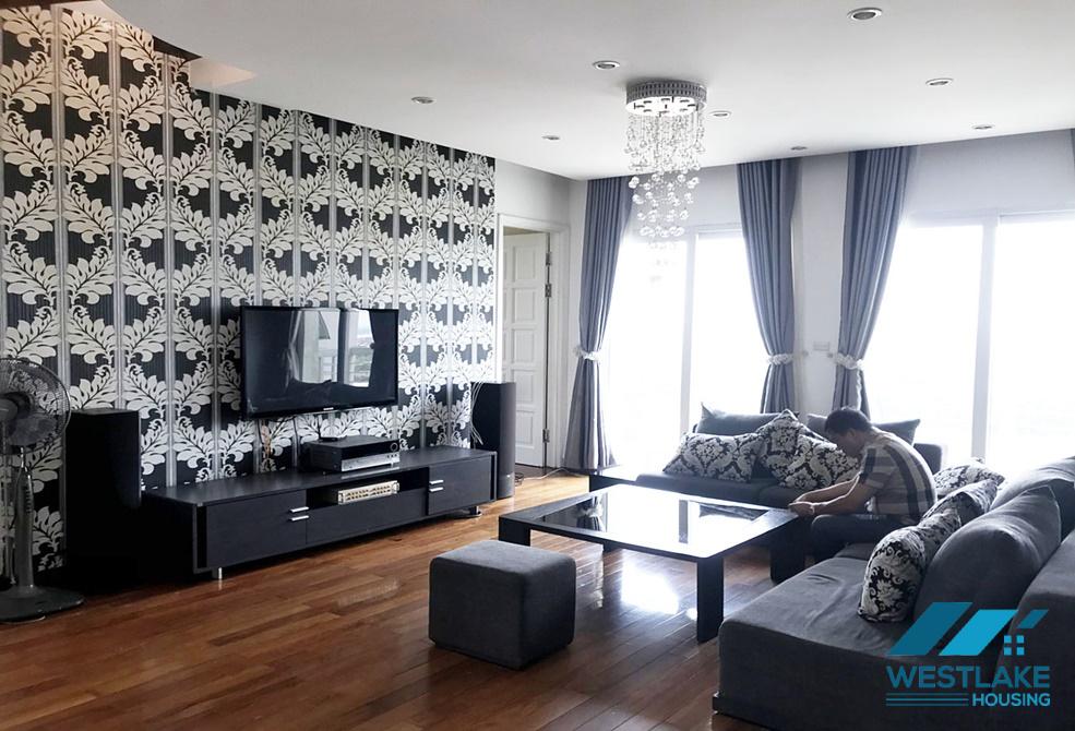 Cho thuê căn hộ 3 phòng ngủ đầy đủ nội thất tại tòa E, Ciputra, Tây Hồ, Hà Nội