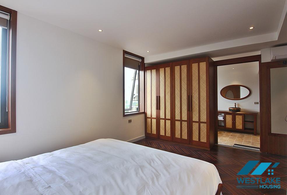 Bright and gorgeous 2 bedrooms apartment for rent in Dang Thai Mai, Tay Ho, Ha Noi