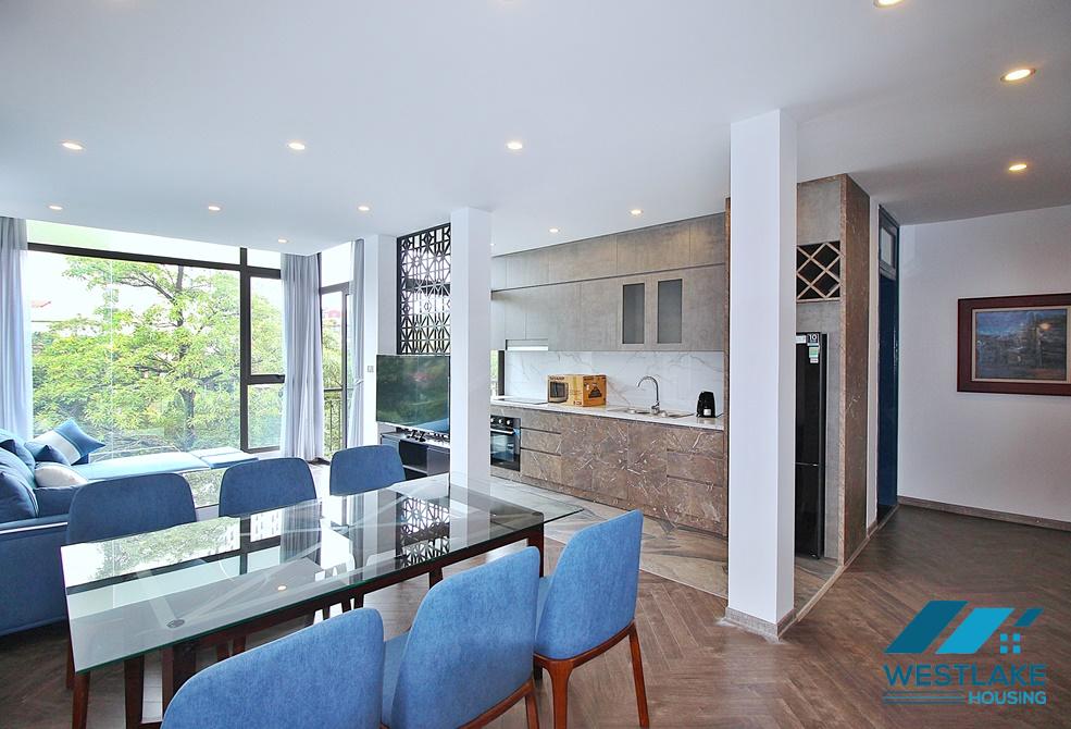 A lakeview 2 bedroom apartment for rent in Xuan Dieu, Tay Ho, Ha Noi