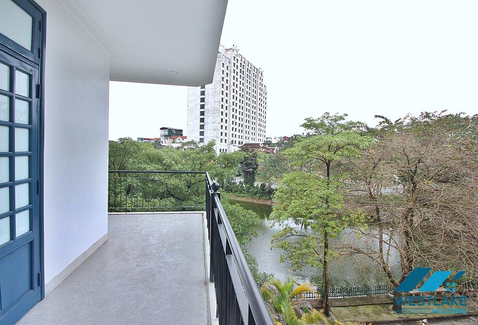 A lakeview 2 bedroom apartment for rent in Xuan Dieu, Tay Ho, Ha Noi
