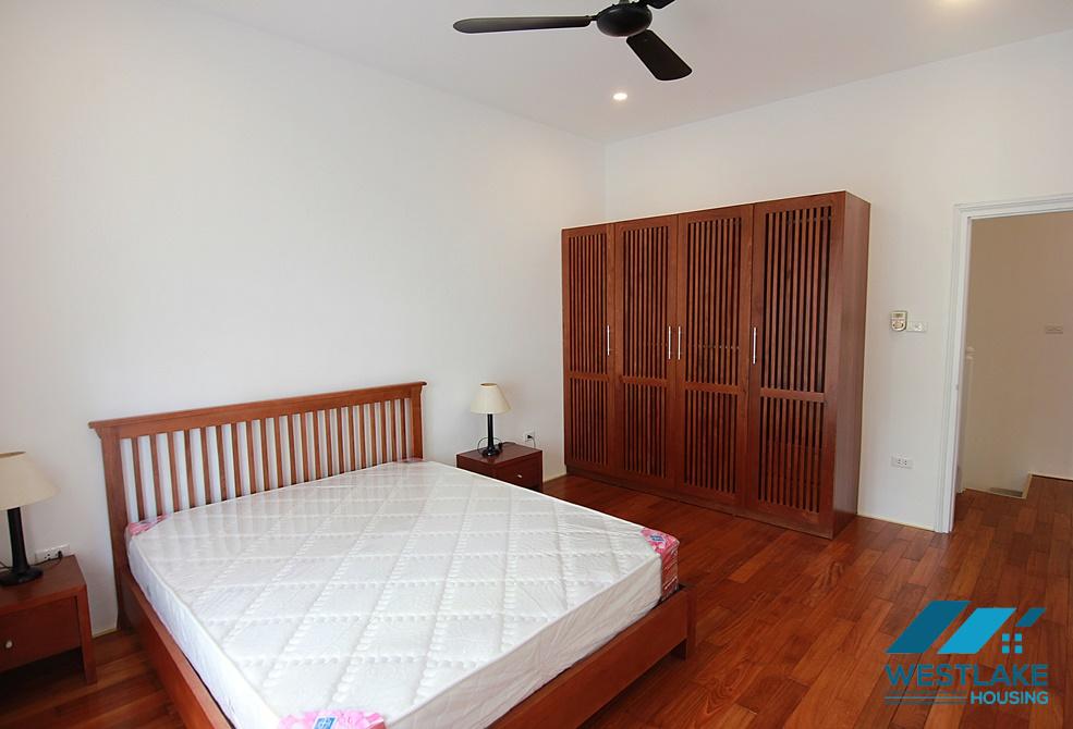 A nice and cozy 3 bedroom house for rent in Xuan Dieu, Tay Ho